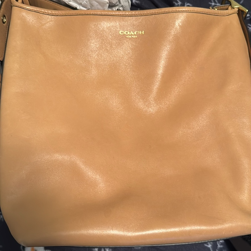 Coach Tan Leather Hobo Bag with Gold Hardware - Picture 7 of 13
